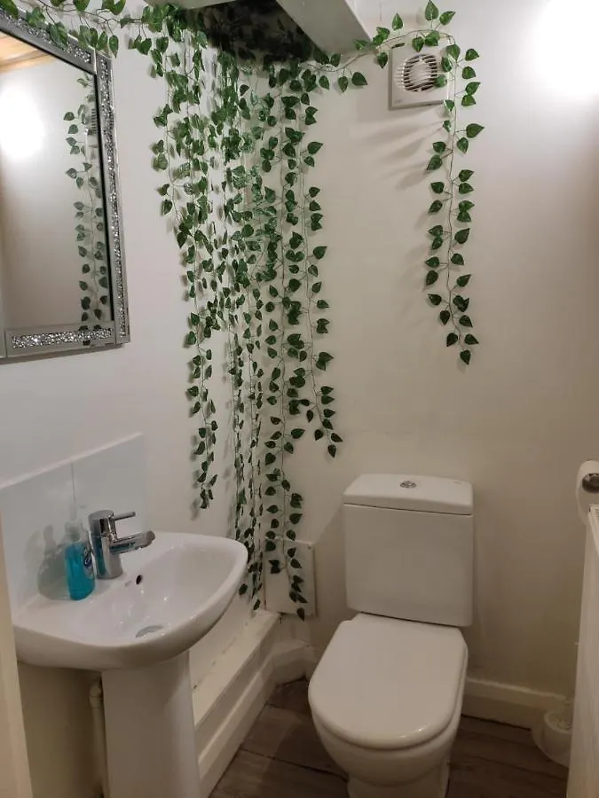 City Centre Duplex 3Rooms Apartment With Parking Nottingham